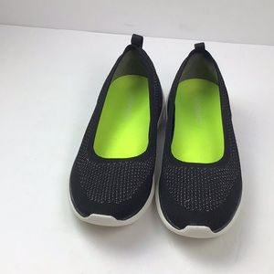 Vionic Kallie knit slip on sneakers